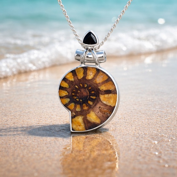 Ammonite & Onyx Necklace - Picture 7 of 13